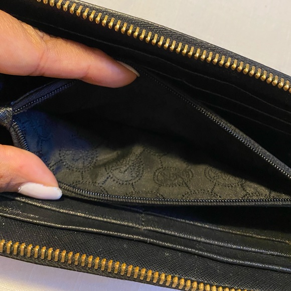 Wallet - Picture 3 of 5